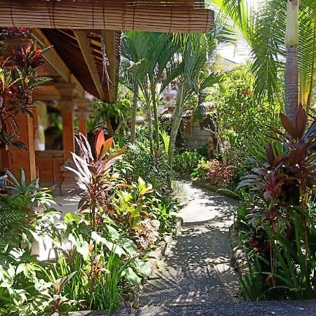 Family Guest House Ubud Exterior foto
